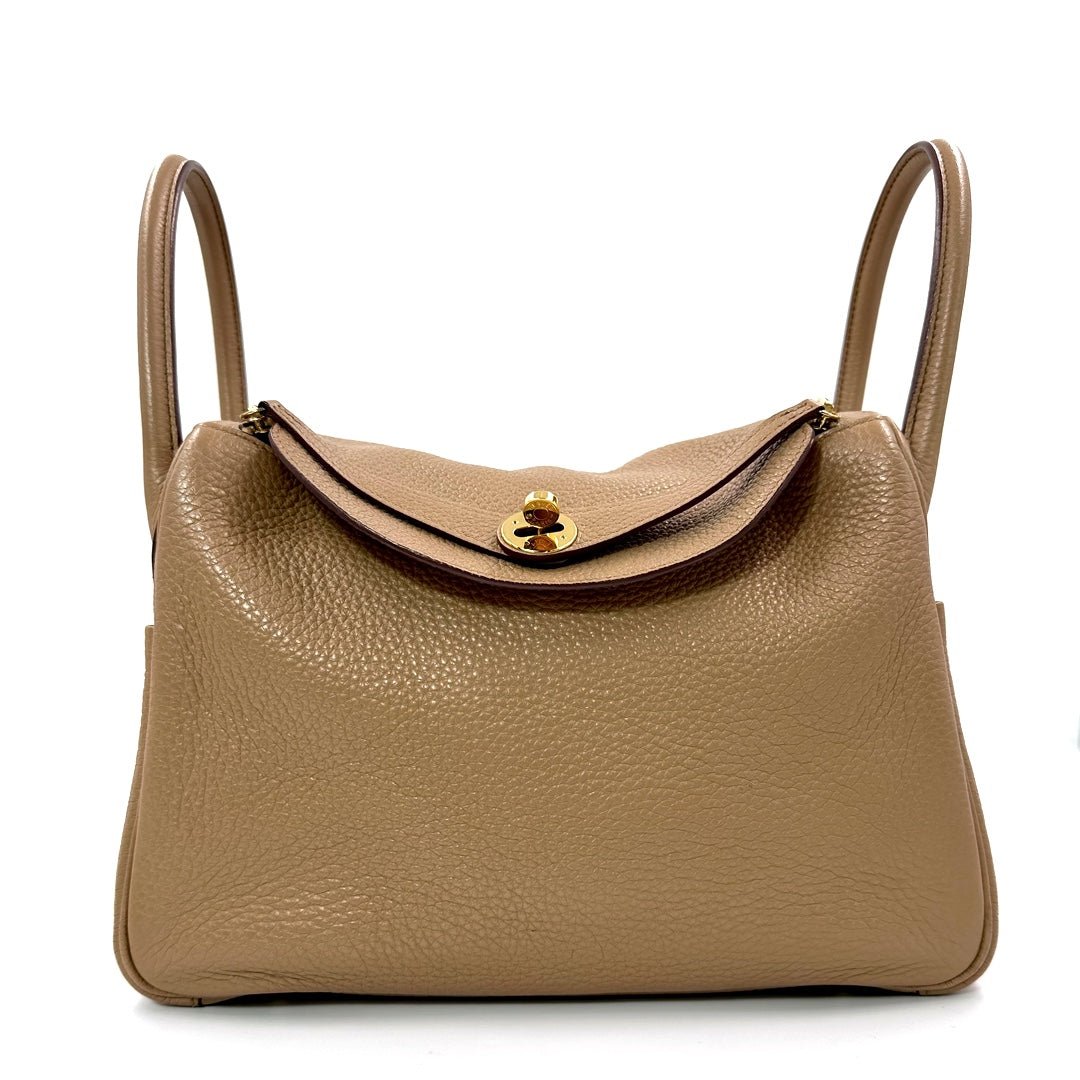 Hermès Lindy 30 in Argile color Clemence Leather with Gold Hardware Handbag